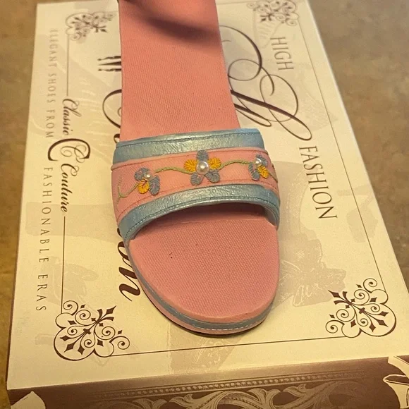 Miniature Hat, Purse, and Shoe “Felicity” with original Boxes - Picture 3 of 14